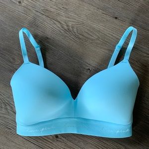 PINK Victoria’s Secret Wear Everywhere Wireless Lightly Lined Blue Bra 32DD